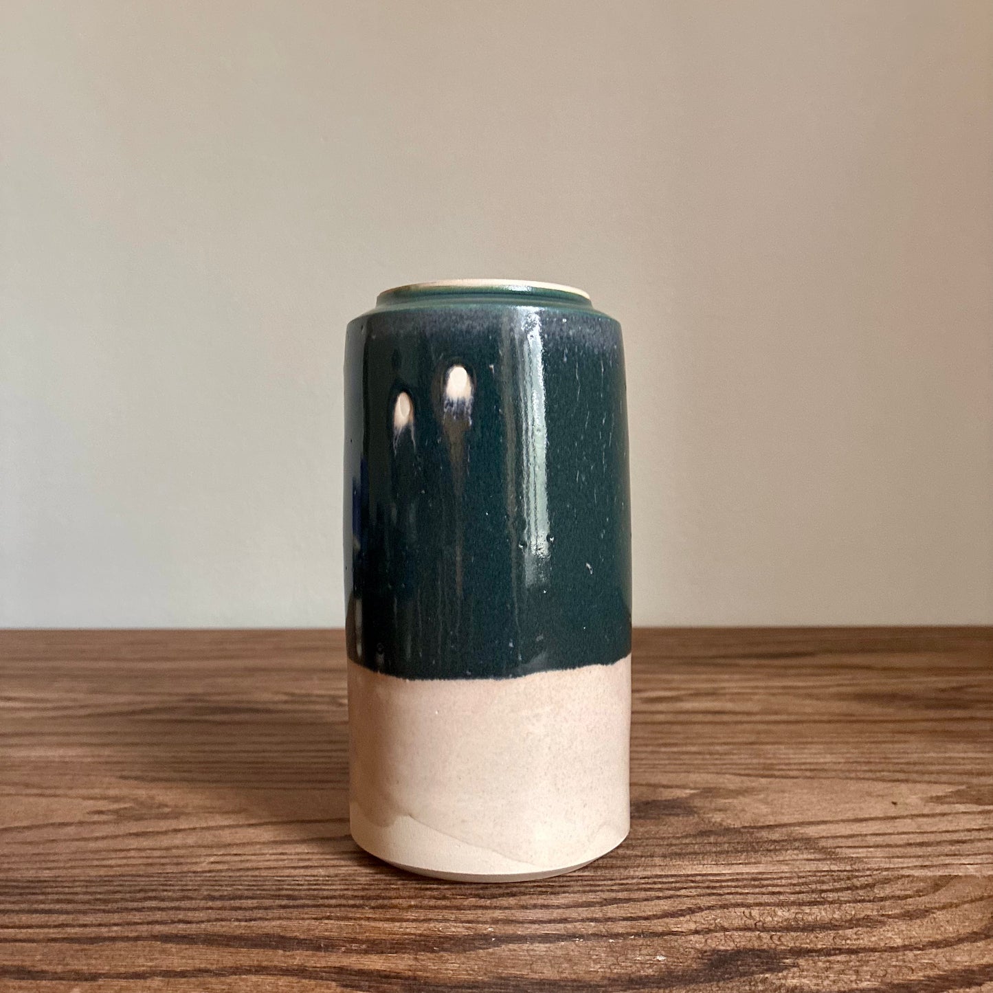 Cylindrical Two-Color Vase (Wide-Mouth)