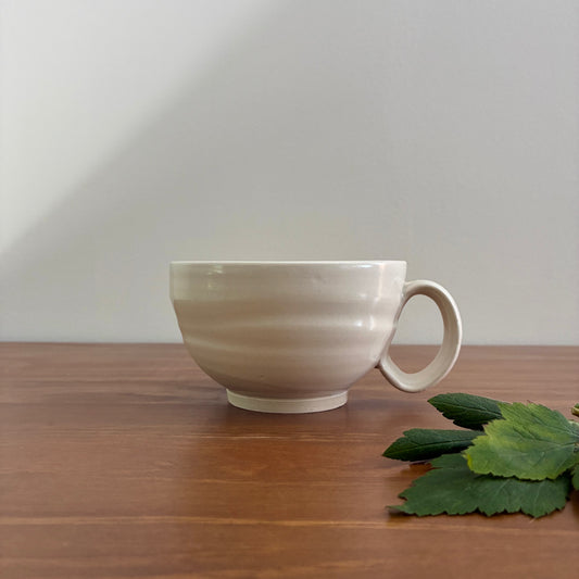White Ripple Mug (with foot)