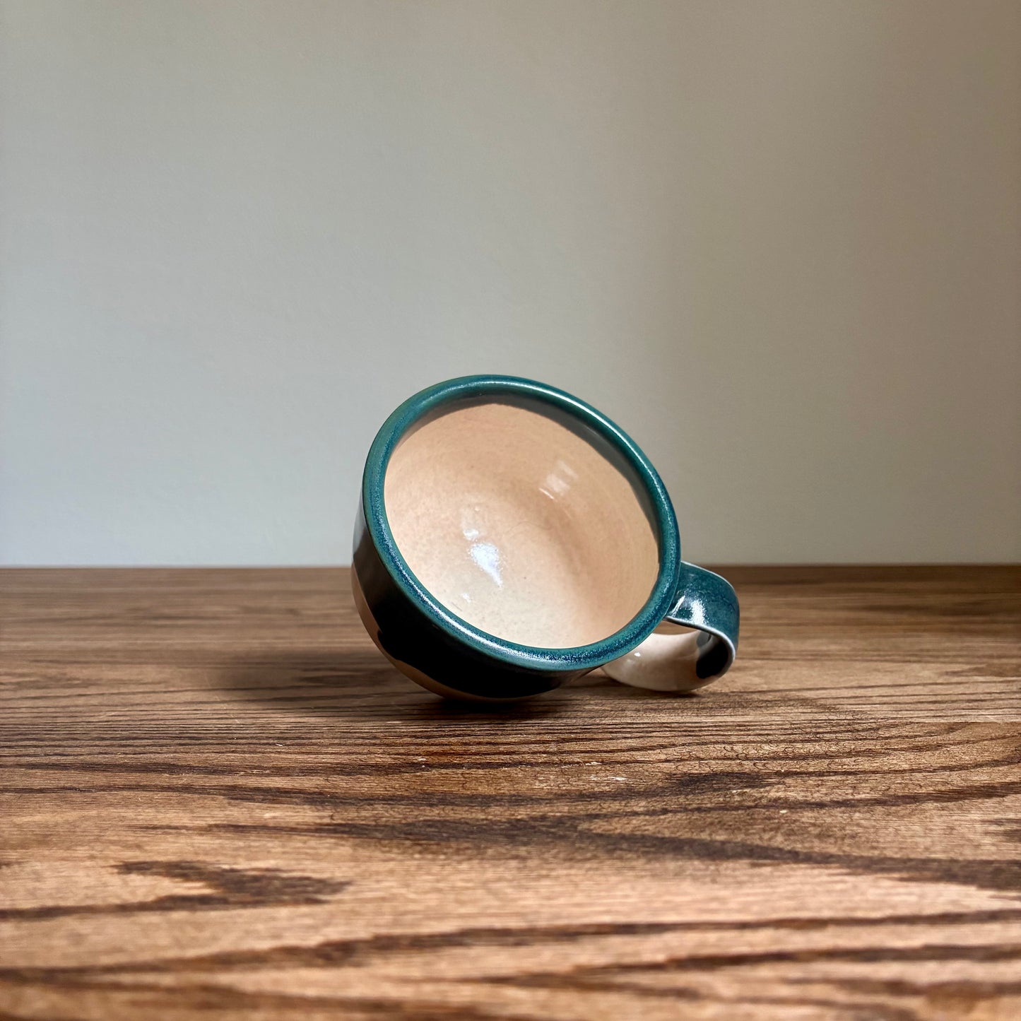 Modern Stackable Mugs