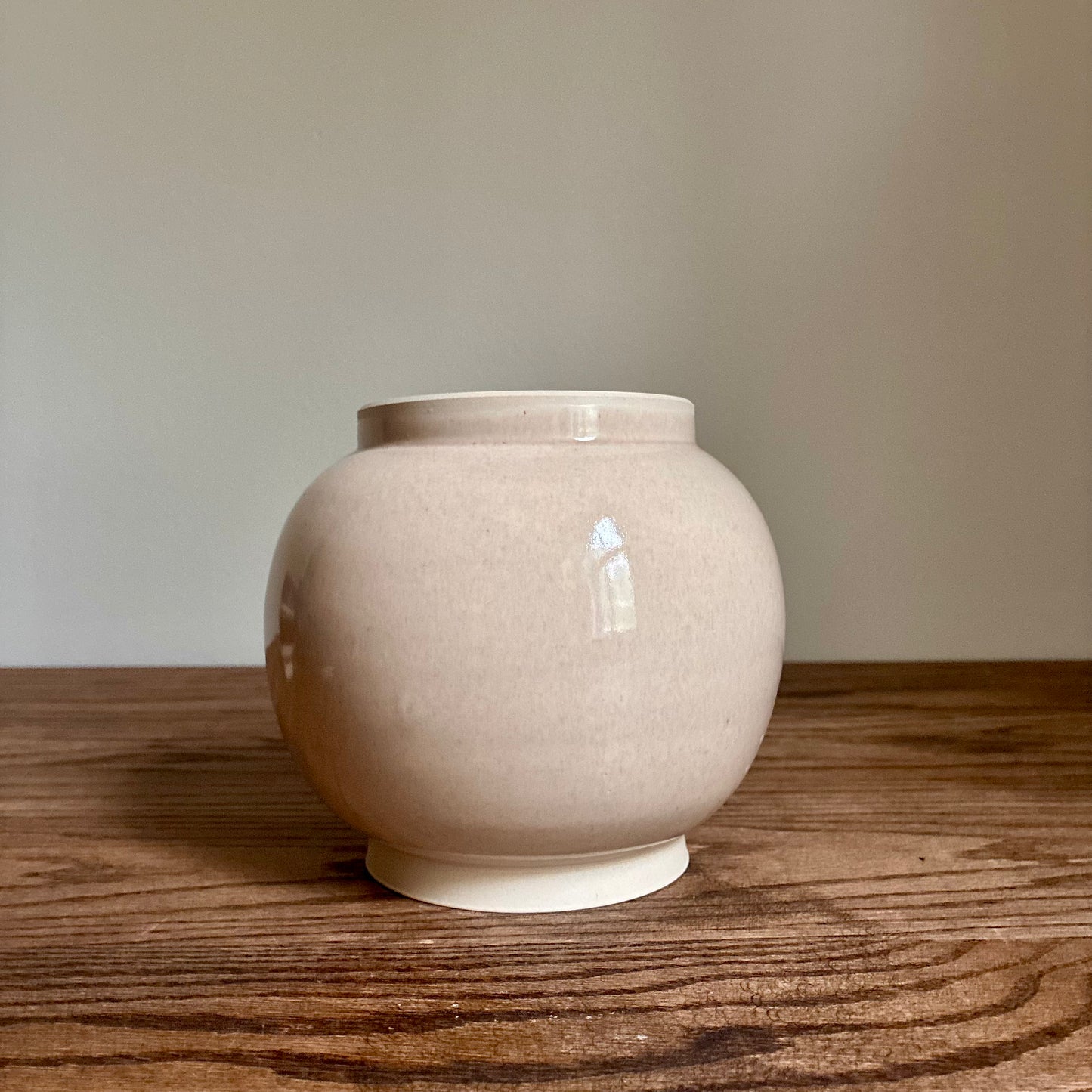 Medium Round Moon Vase