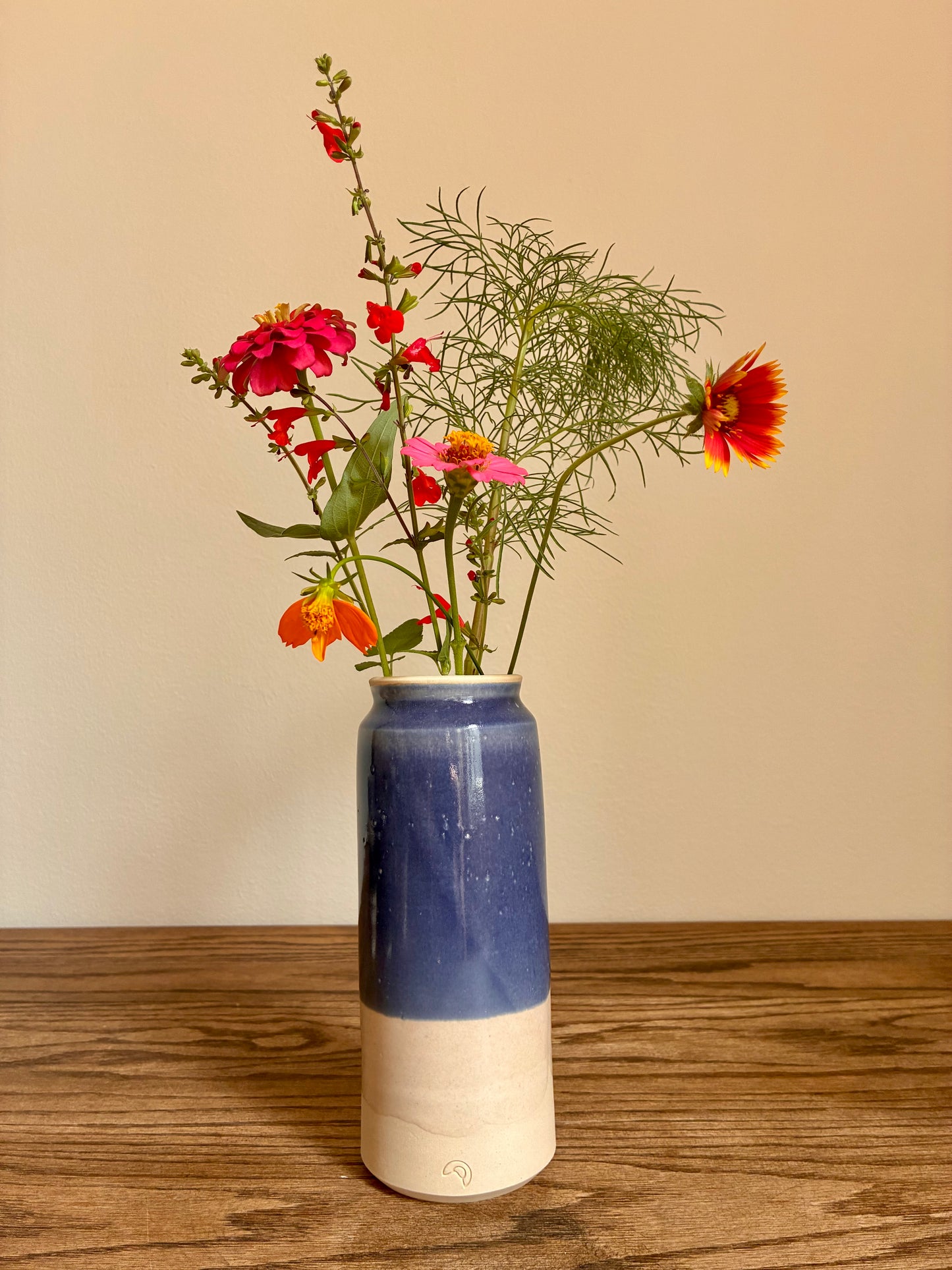 Cylindrical Two-Color Vase